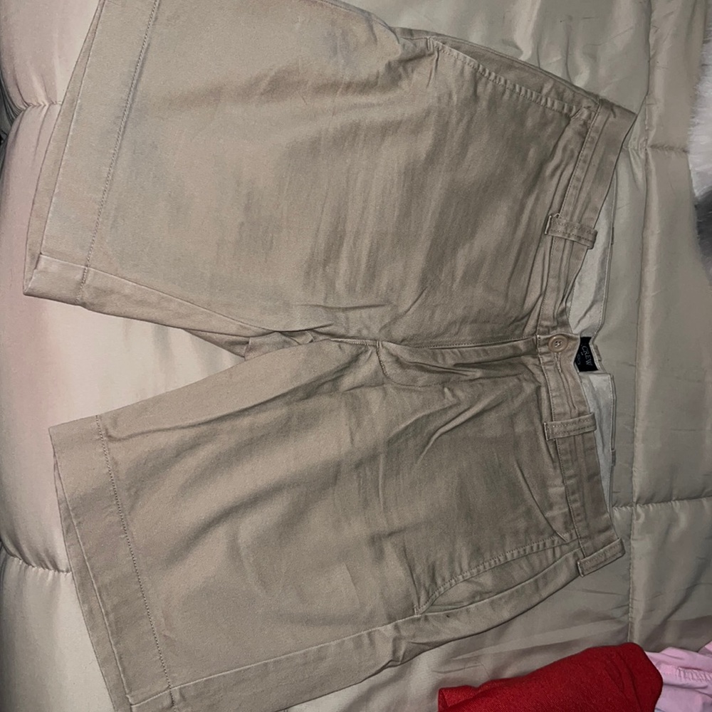 Men’s chino shorts 🤎